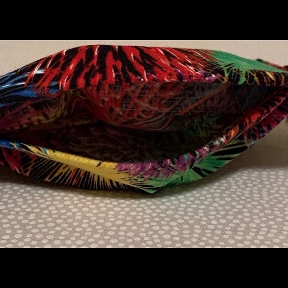 Face Mask - Picture 3 of 4